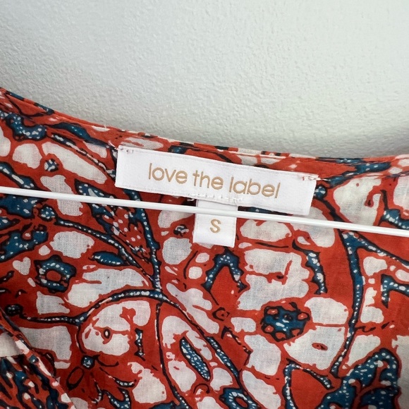 Love The Label ruffle sleeves small top - Picture 2 of 4